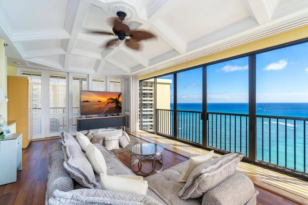 Oceanview Penthouse Suite Honolulu