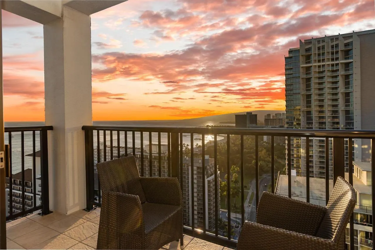Oceanview Penthouse Suite Honolulu